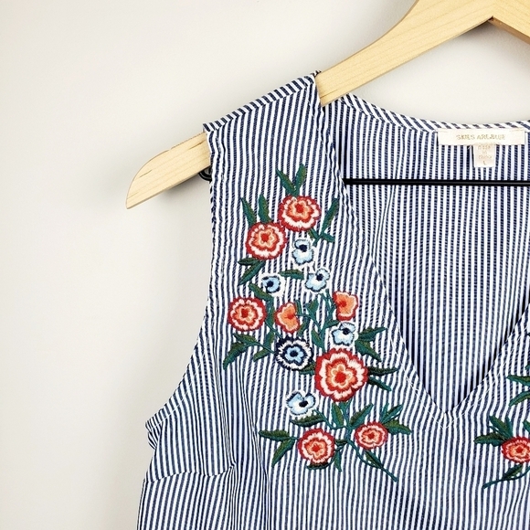 Skies Are Blue Embroidered Stripe Tank - Picture 5 of 8